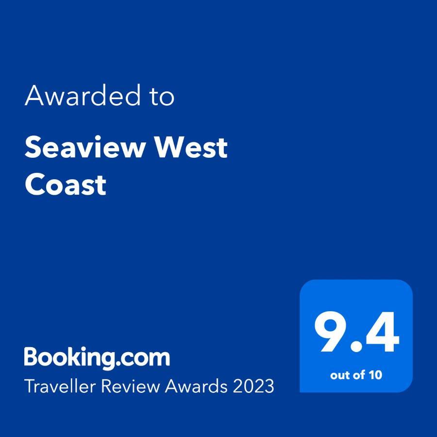 Seaview West Coast - Exceptional - 2 Bedrooms Sleeps 5 -Stunning Sea Views - 500 Metres To Beach Bournemouth Exterior foto